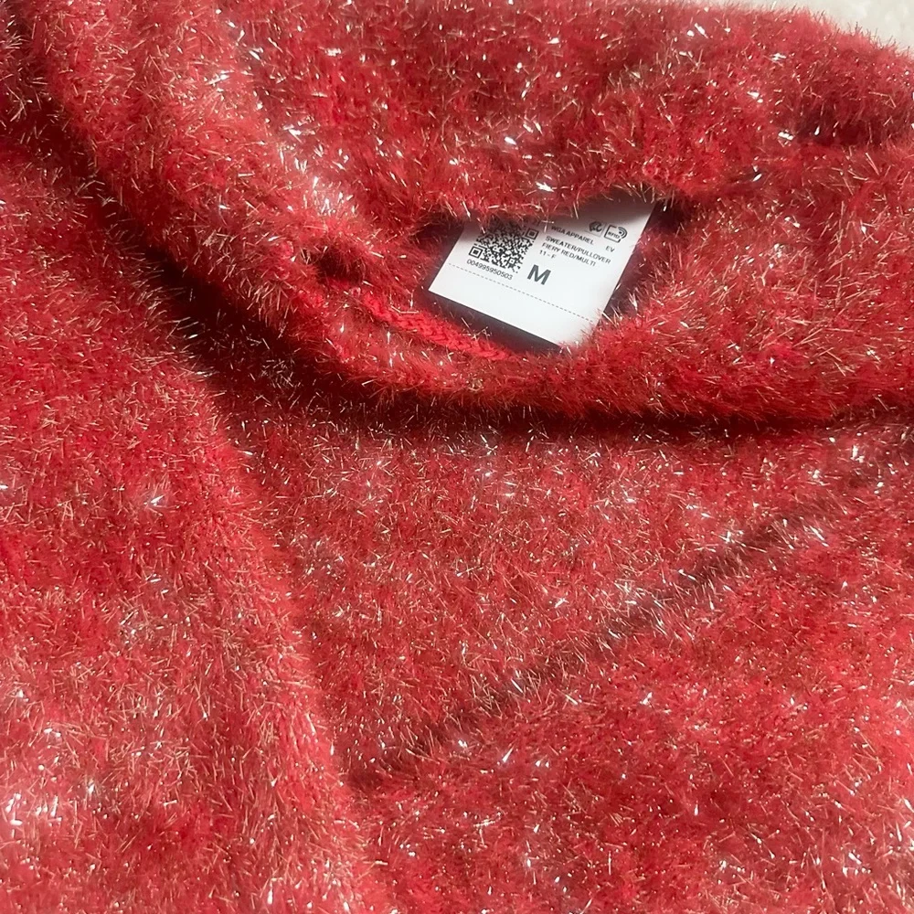 Occassion on Metallic Knit Sweater Size M - Picture 9 of 10